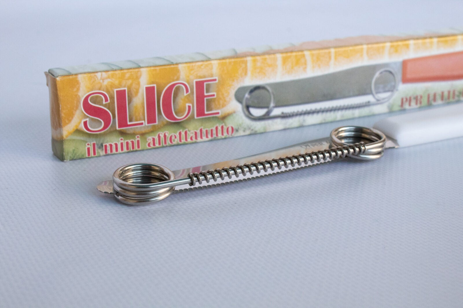 COLTELLO AFFETTATUTTO